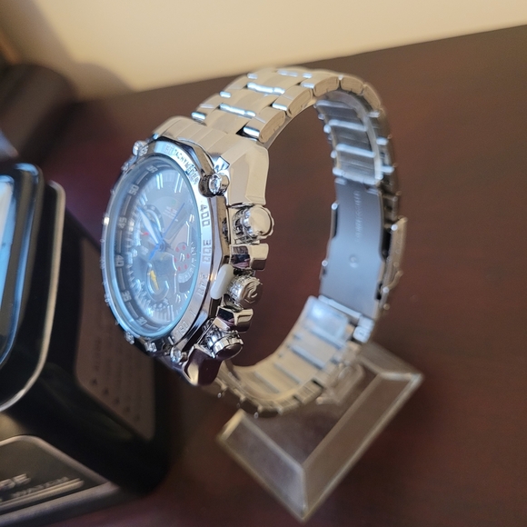 New Grey Weide Sports Men's Fashion Watch with box - Picture 3 of 4